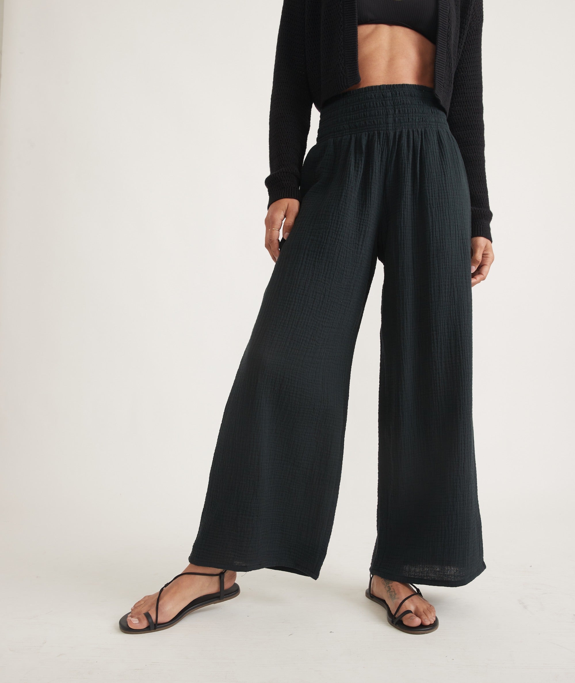 Black Elastic-Waist Palazzo Pants - notariosoax