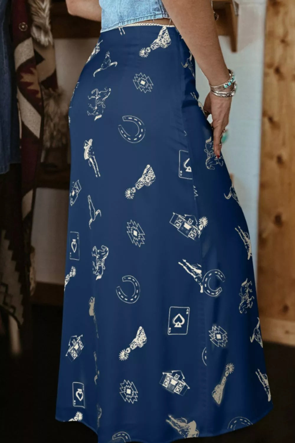 Western Print Satin Maxi Skirt - notariosoax