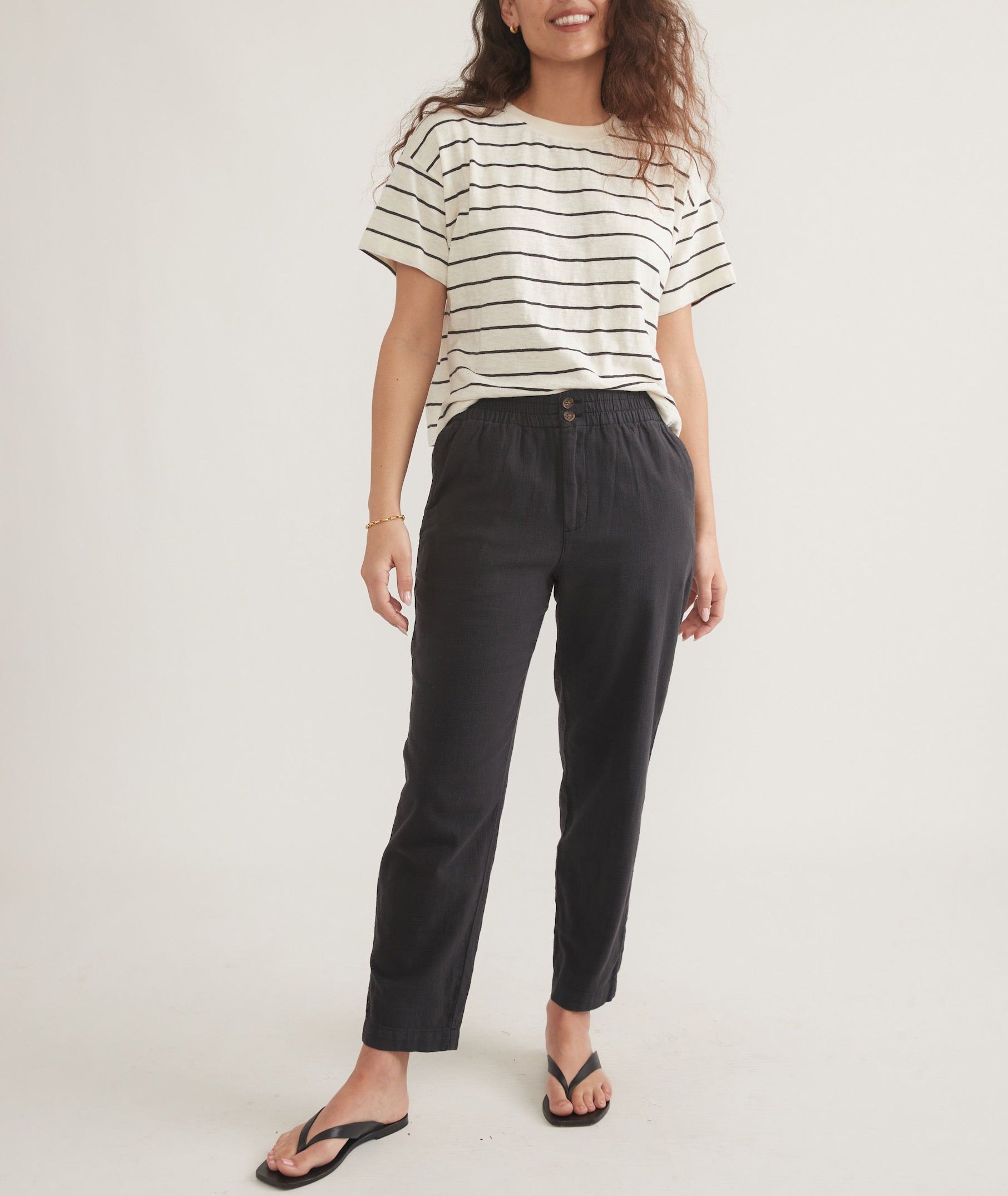 Ankle-Cut Black Trousers - notariosoax