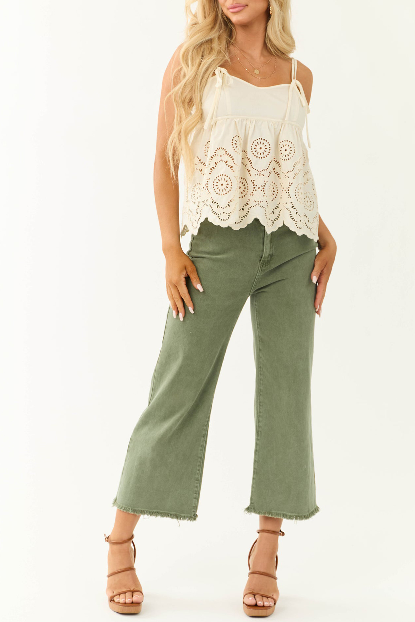 Champagne Eyelet Lace Peplum Tank Top - notariosoax