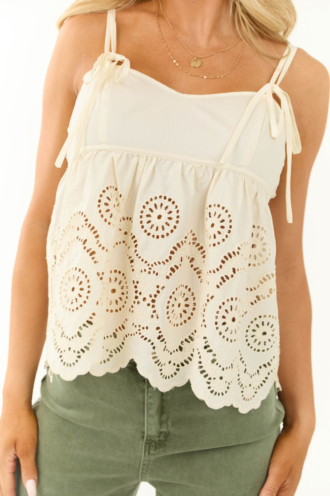 Champagne Eyelet Lace Peplum Tank Top - notariosoax
