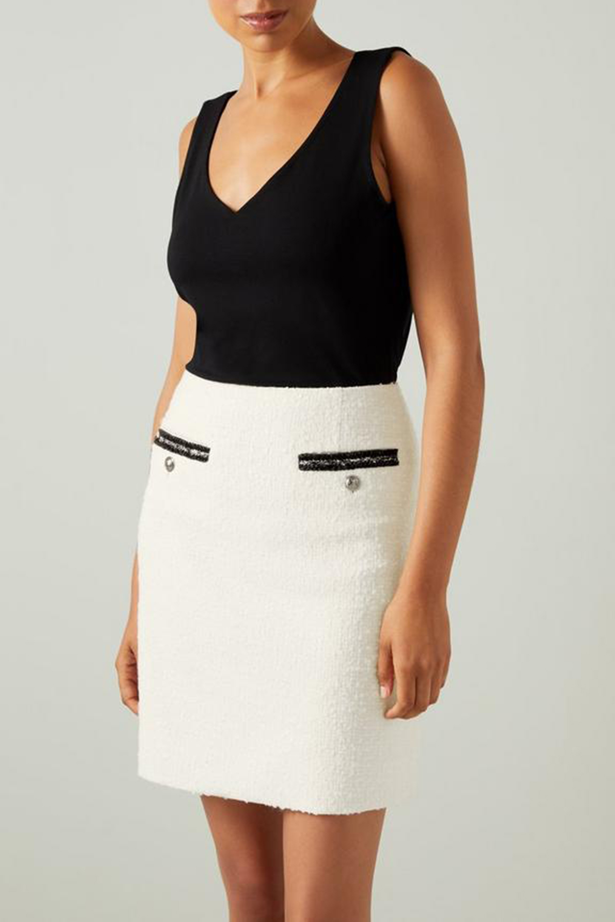 White Tweed Pocket Detail Mini Skirt - notariosoax