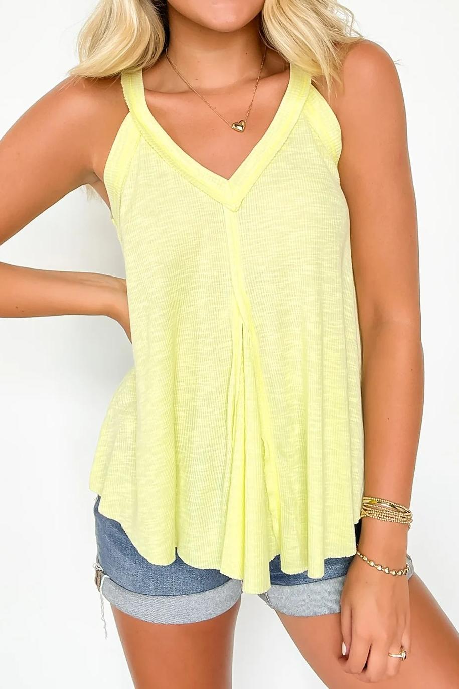 Flowy V-Neck Tank - notariosoax