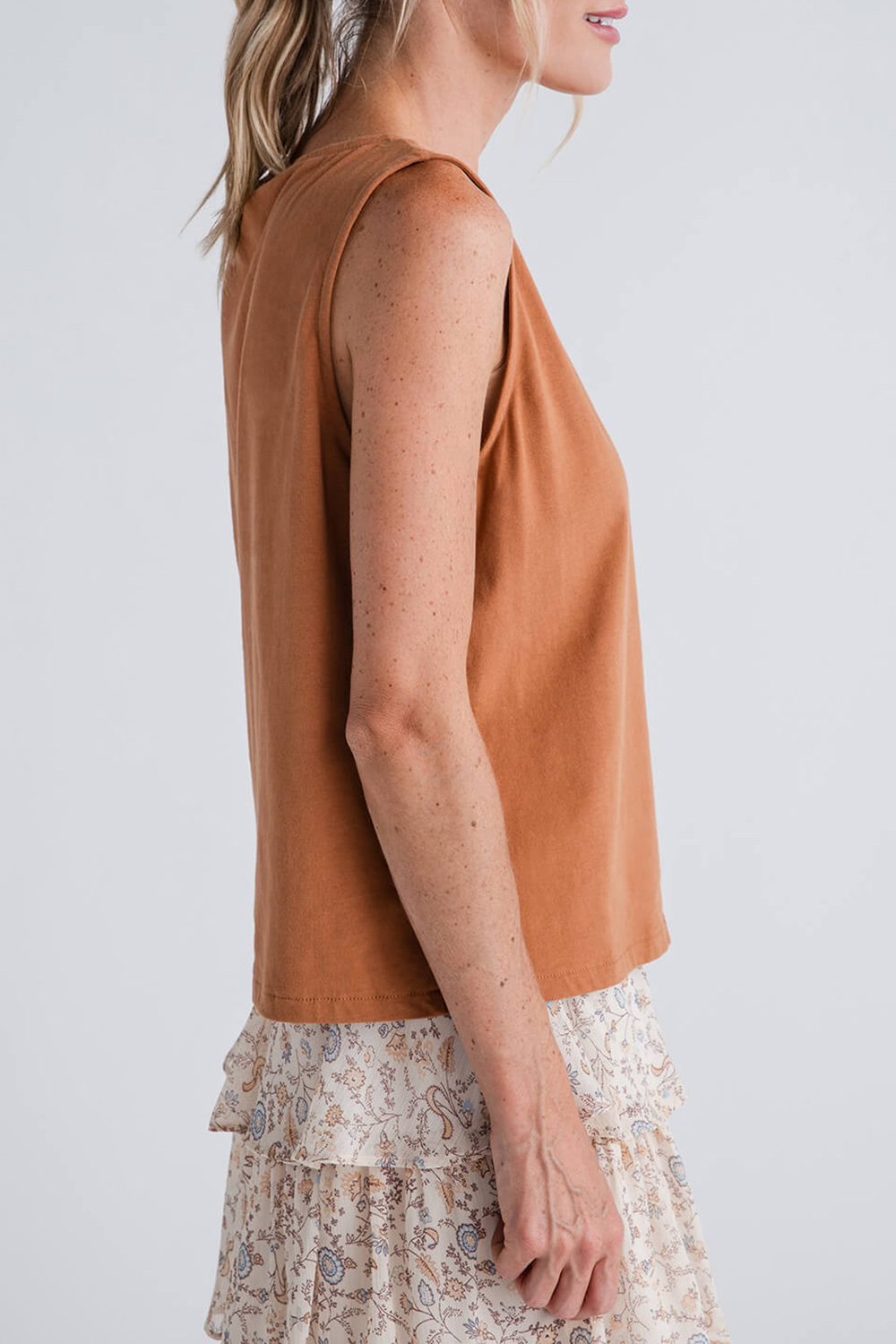 Wishlist Button Up Relaxed Crop Knit Tank Top - Camel - notariosoax