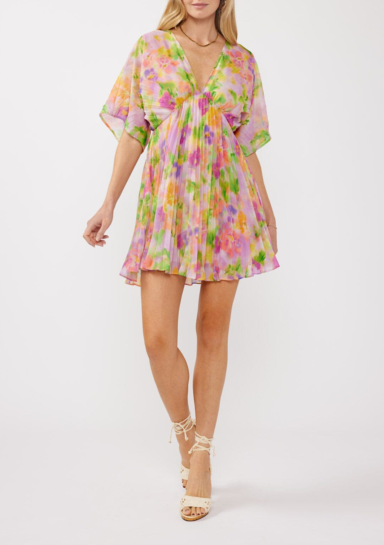 Pleated Floral V-Neck Dress - notariosoax