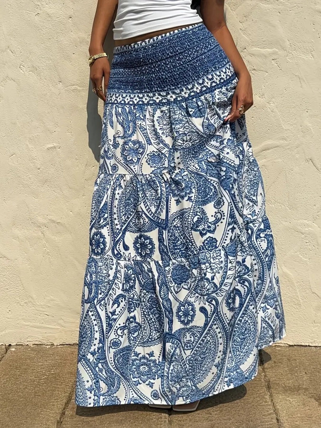 Refined Smocked Printed Skirt - notariosoax