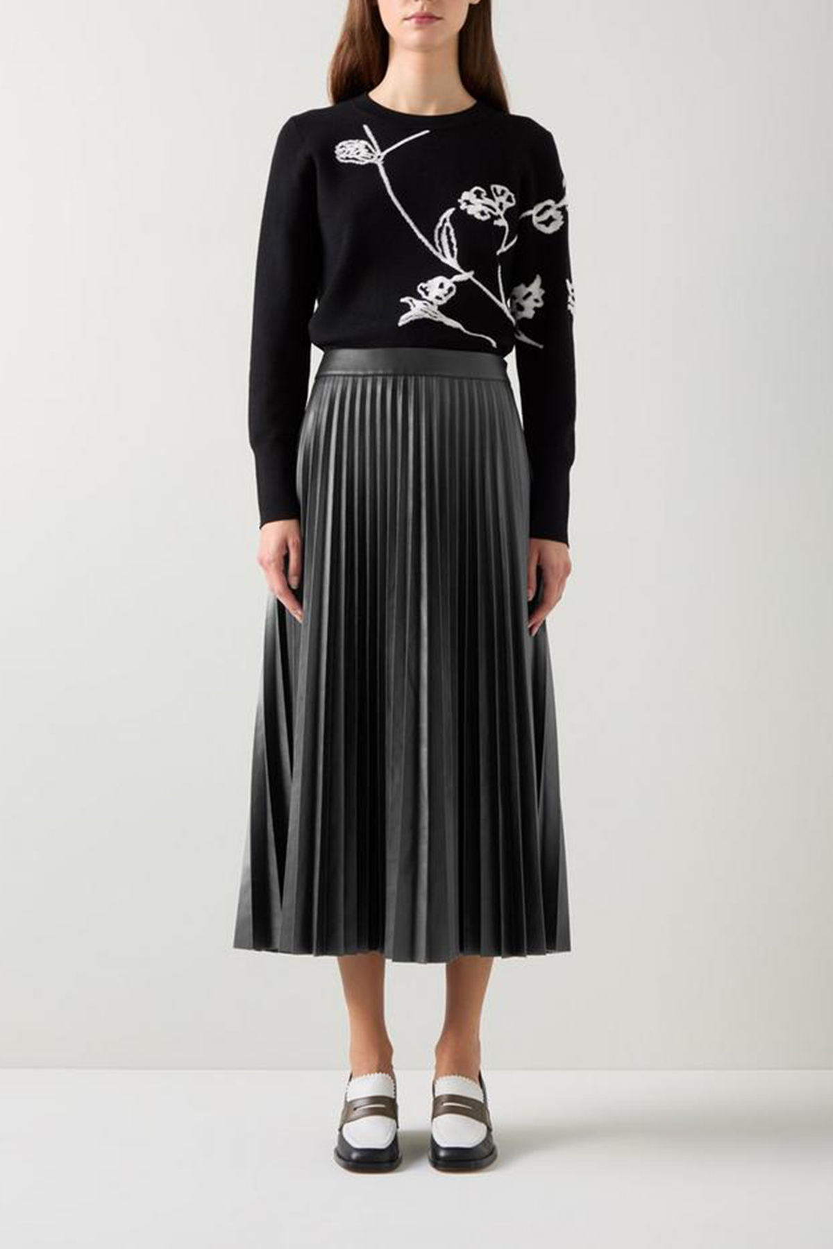Black Pleated Faux Leather Midi Skirt - notariosoax
